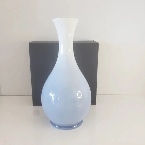 Vintage Royal Copenhagen Denmark Small Porcelain Floral Vase. - Picture 2 of 6